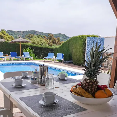 Holiday home Awesome In Algatocin